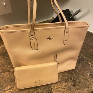 Coach purse